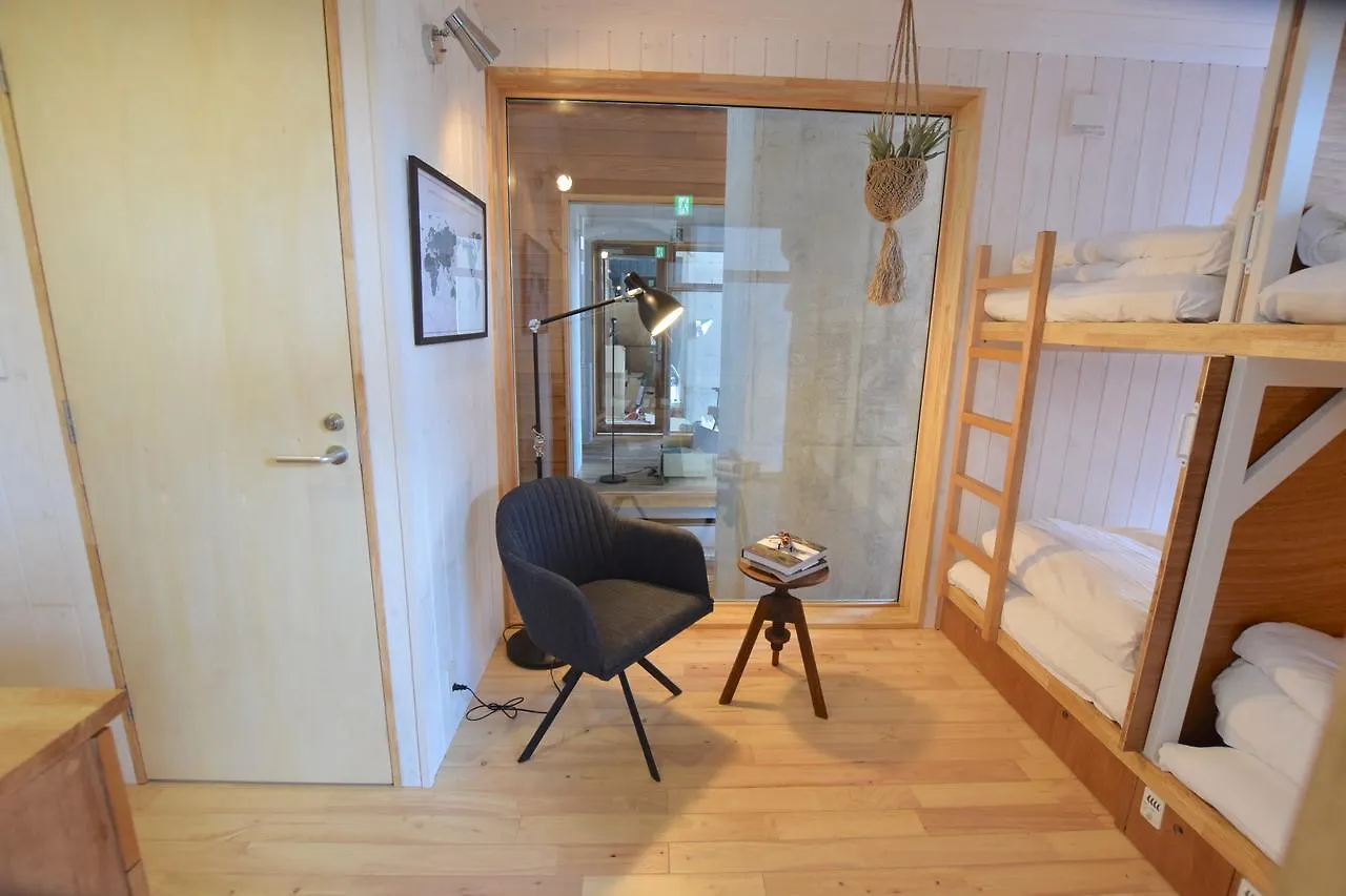 Albergue Tinys Yokohama Hinodecho 0*, Yokohama (Kanagawa)